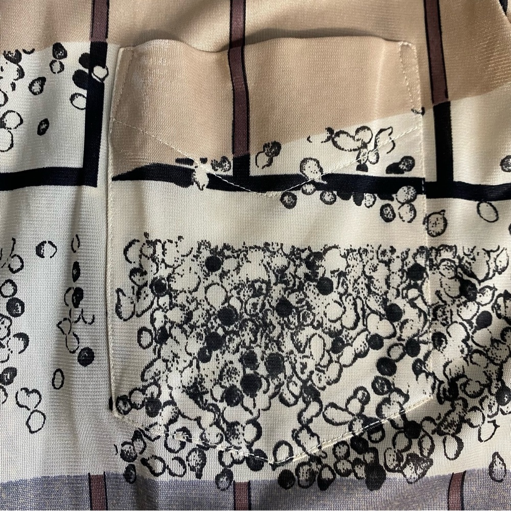 Geometric Patterned Button-Up Shirt - image 7